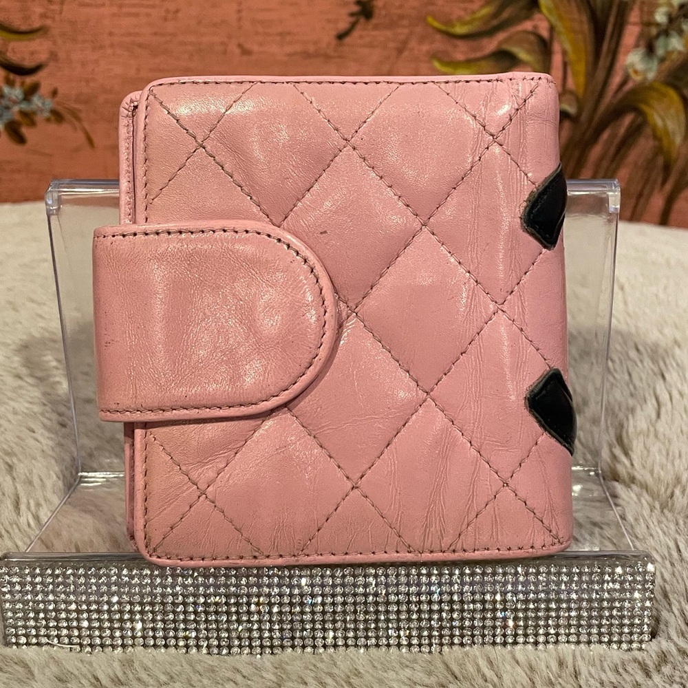 Chanel Cambon Pink Quilted Calfskin Leather with Black Large CC Bi-fold Wallet - Picture 3 of 13